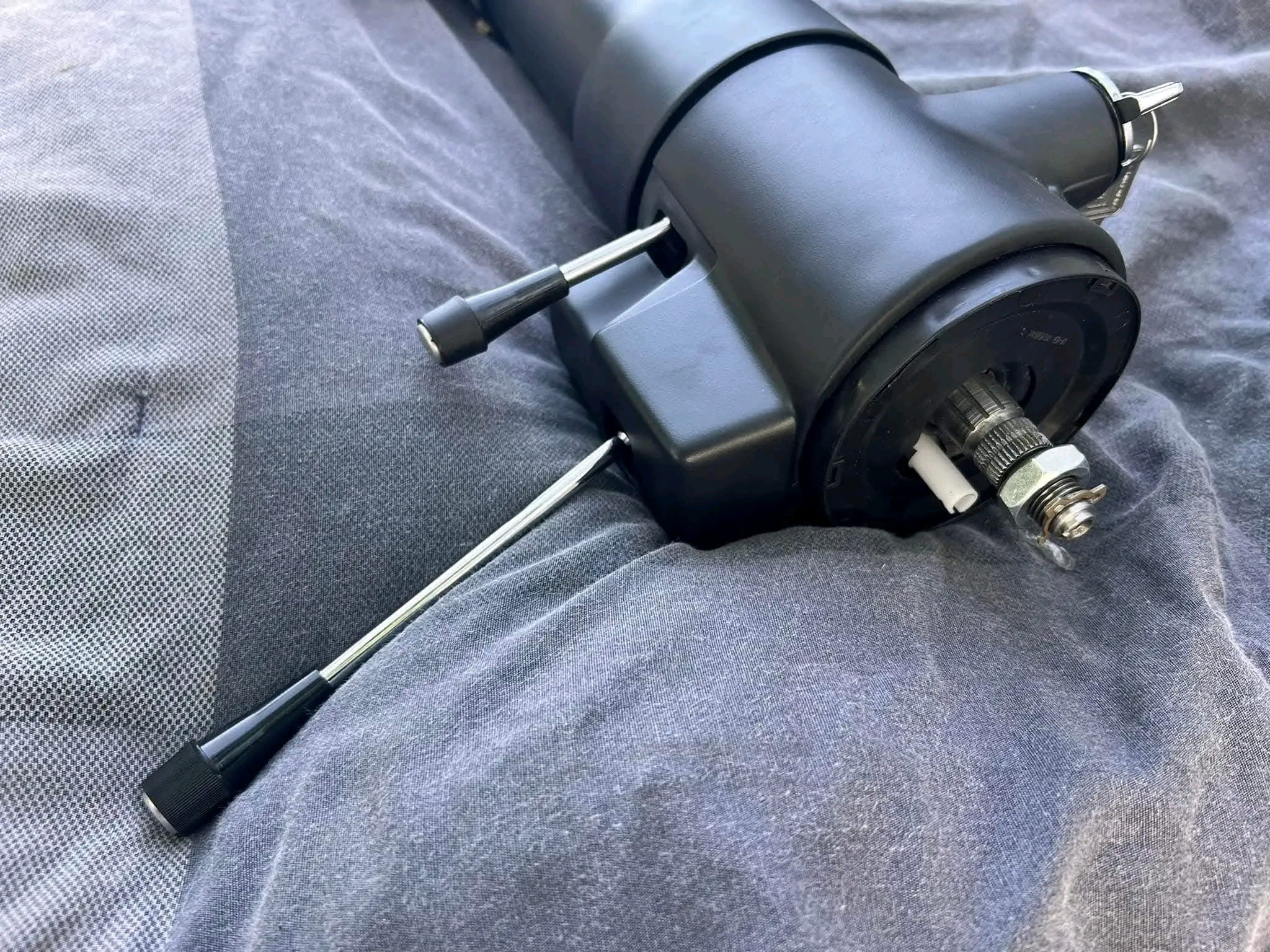 Steering column image