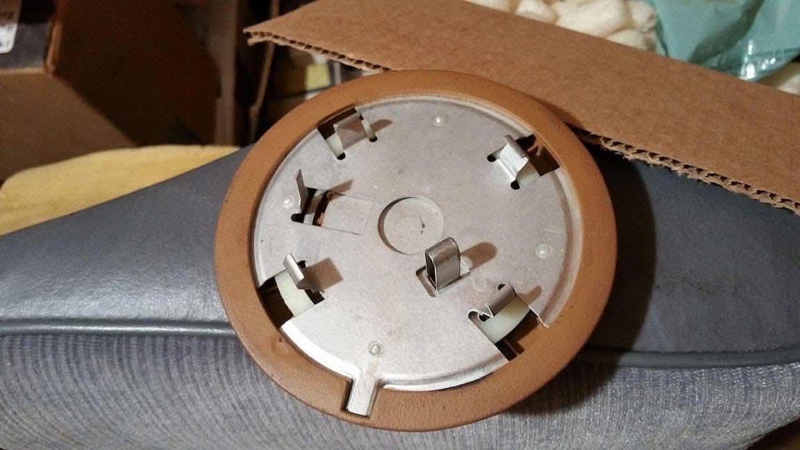 Steering wheel thumbnail 3
