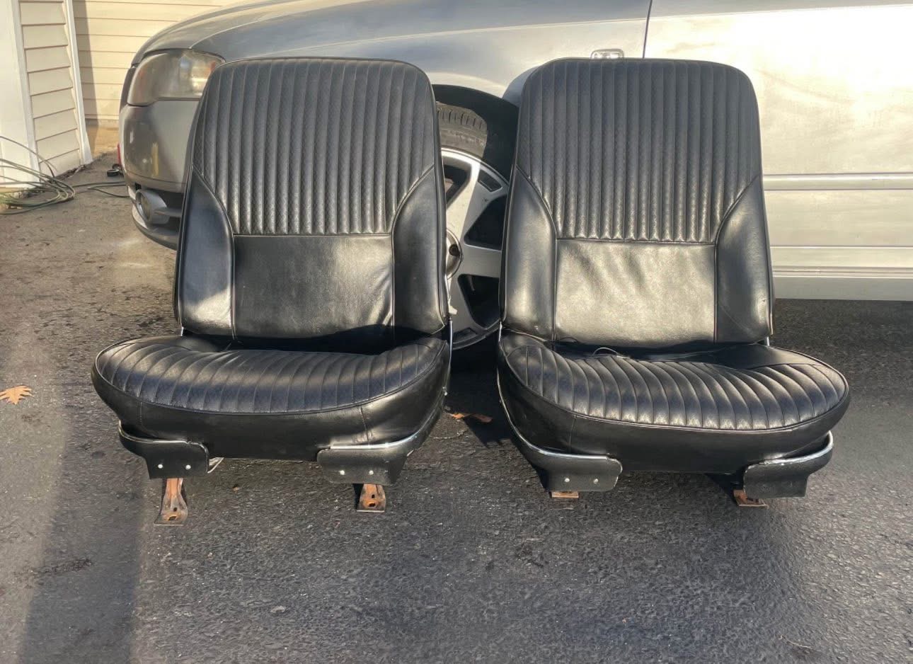 Seats for A-body image