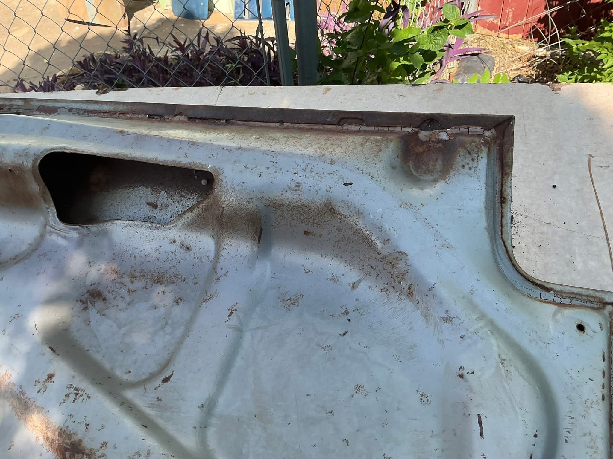 Trunk lid thumbnail 4