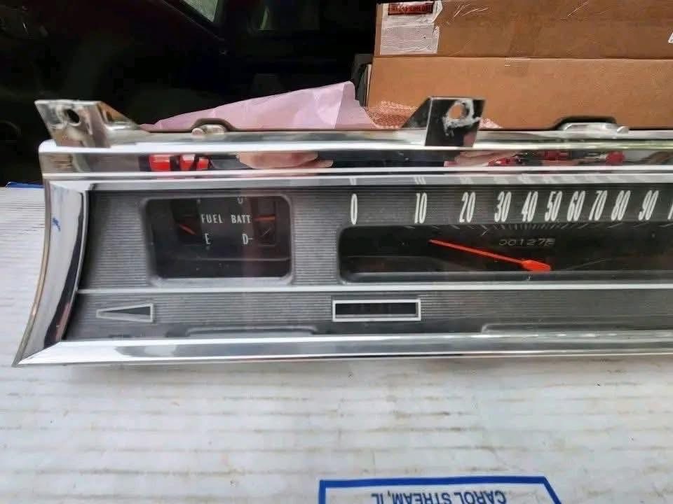 Seats and dash boards thumbnail 4